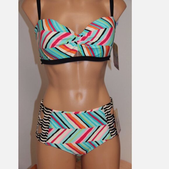 NWT Coco Rave Bra Bikini 2pc set Size XS S 30/32C Underwire Debby High Waist - Picture 1 of 3